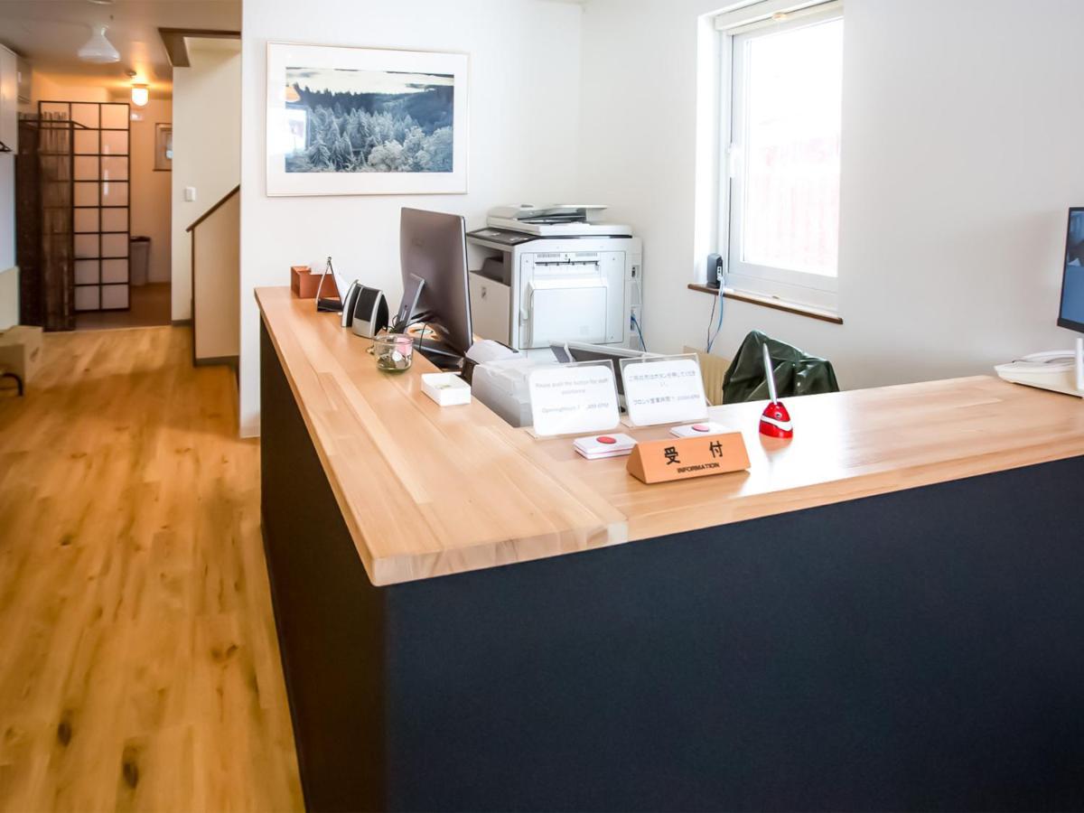 Rusutsu Lodges Pension Lilla Huset Niseko Exteriör bild