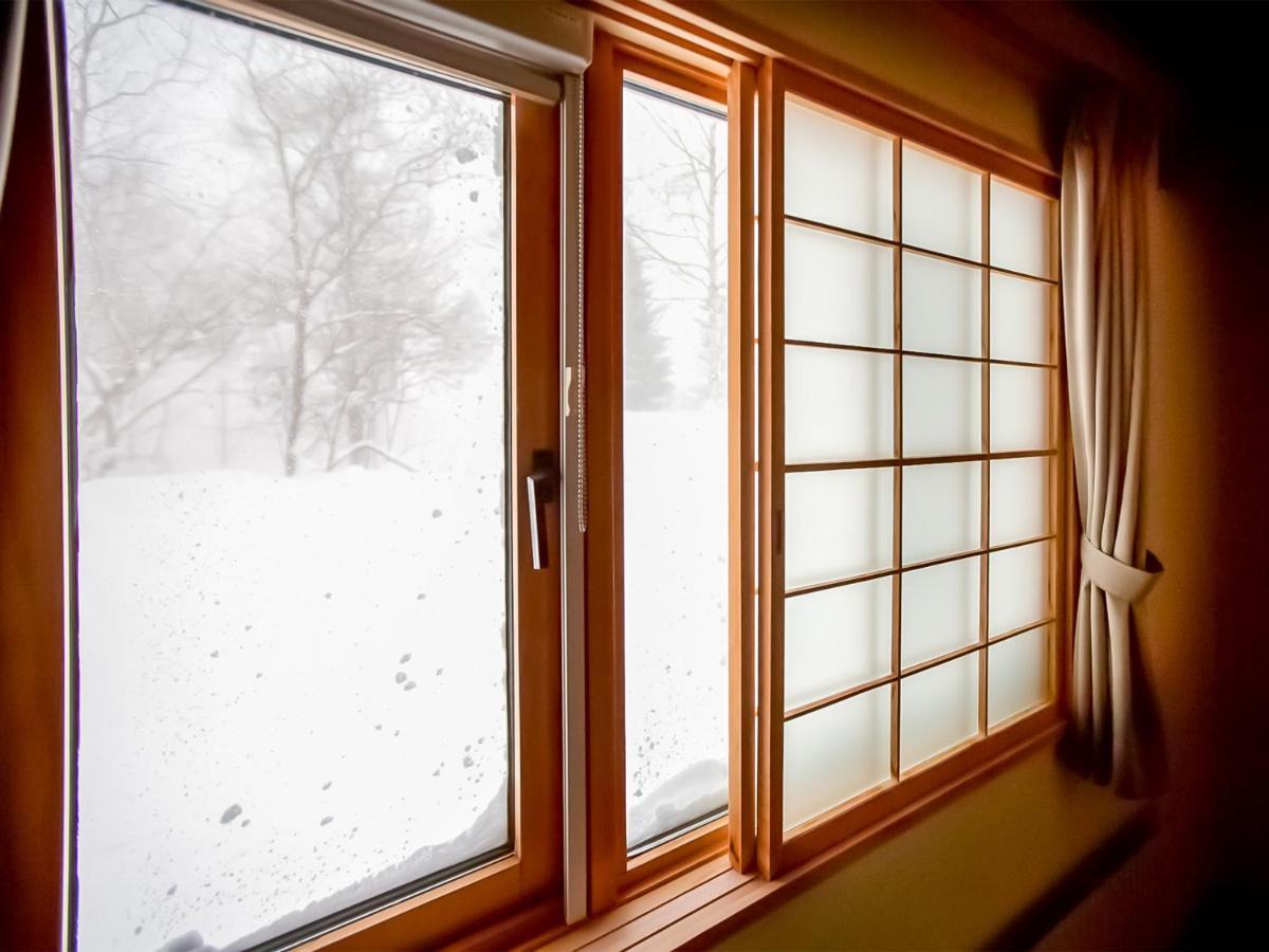 Rusutsu Lodges Pension Lilla Huset Niseko Exteriör bild