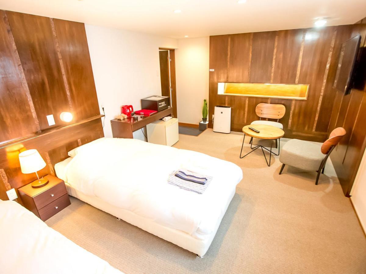 Rusutsu Lodges Pension Lilla Huset Niseko Exteriör bild