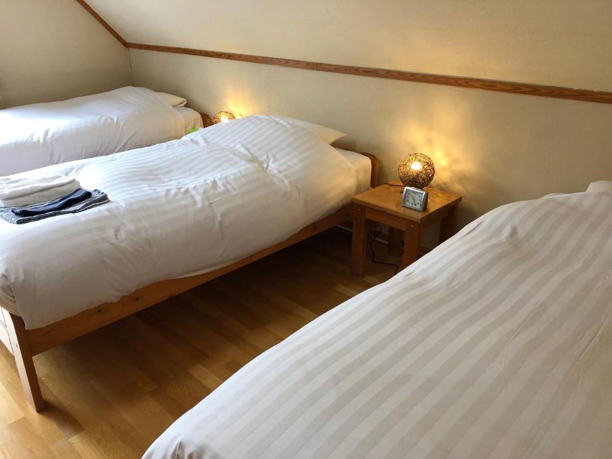 Rusutsu Lodges Pension Lilla Huset Niseko Exteriör bild
