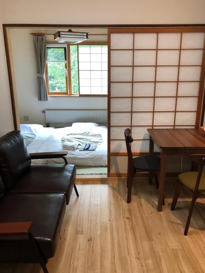 Rusutsu Lodges Pension Lilla Huset Niseko Exteriör bild